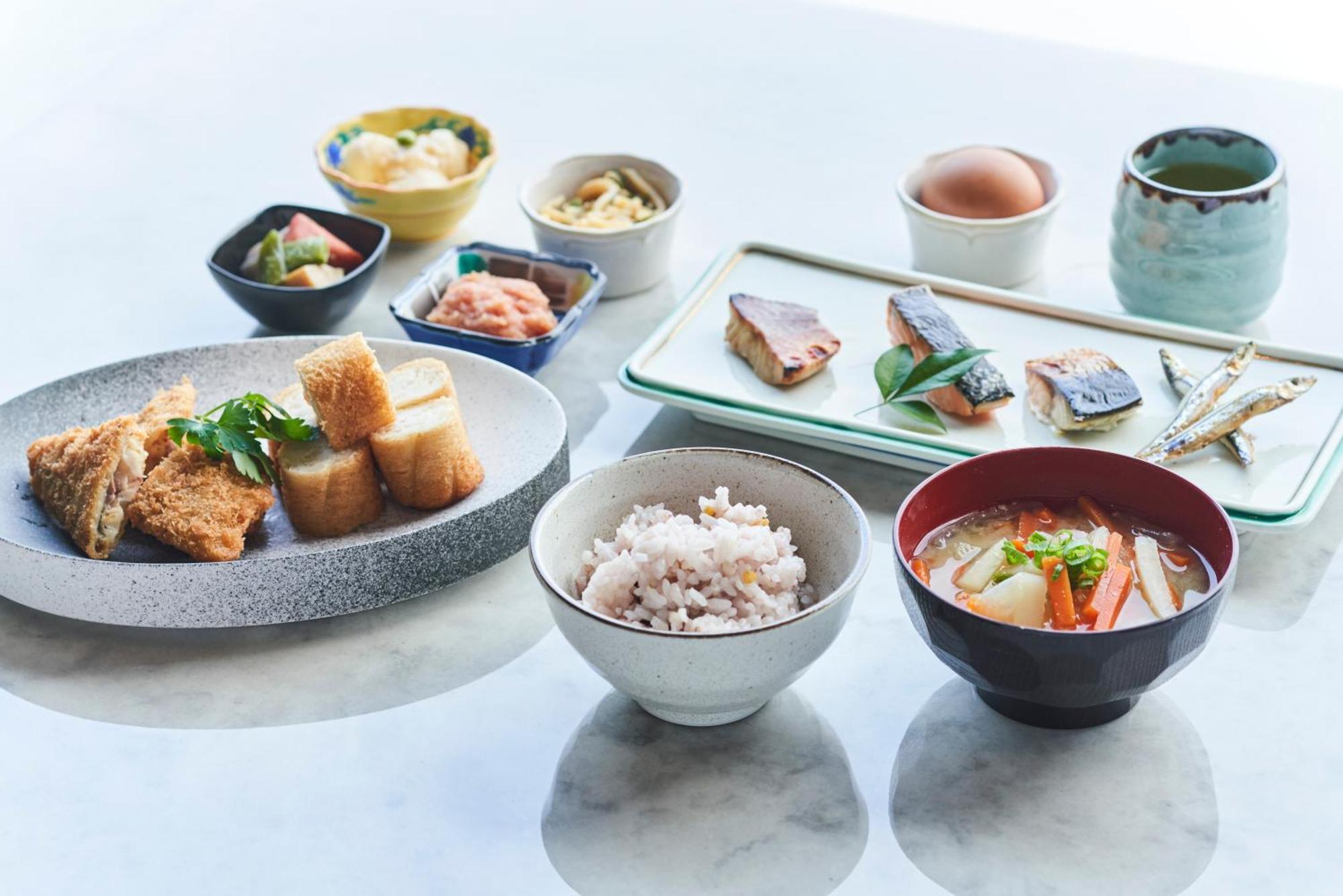 The Global View Nagasaki Hotell Eksteriør bilde A selection of Japanese dishes